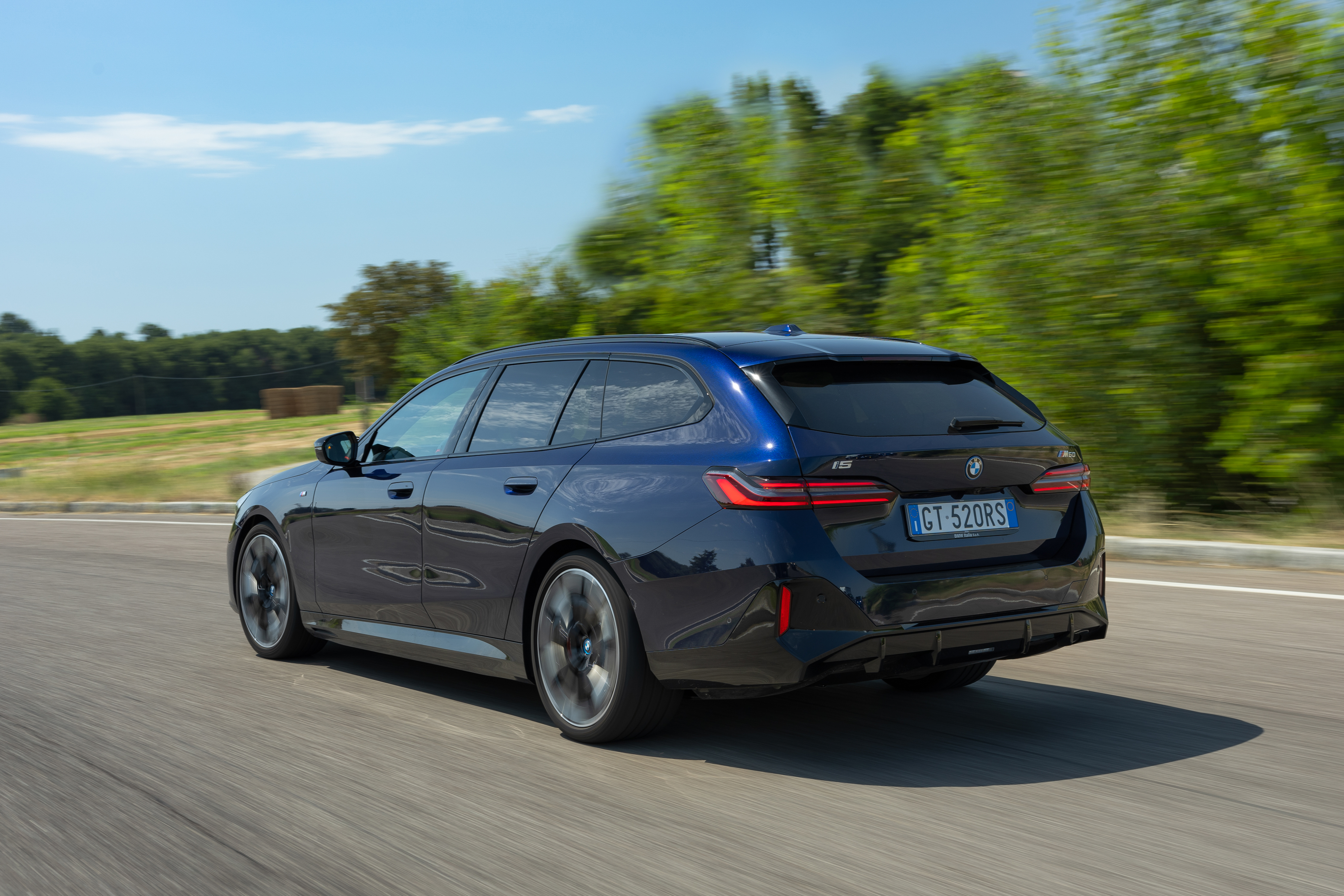 undefined i5 Touring M60 - 2024